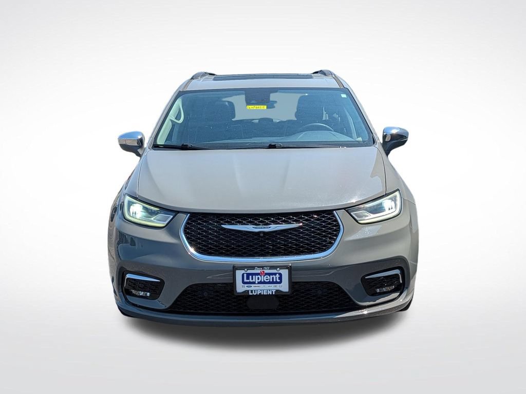 Used 2022 Chrysler Pacifica Limited FWD image 10