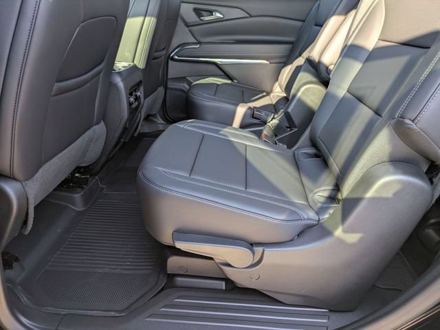New 2026 Chevrolet Traverse LT w/ Driver Confidence Package FWD image 28