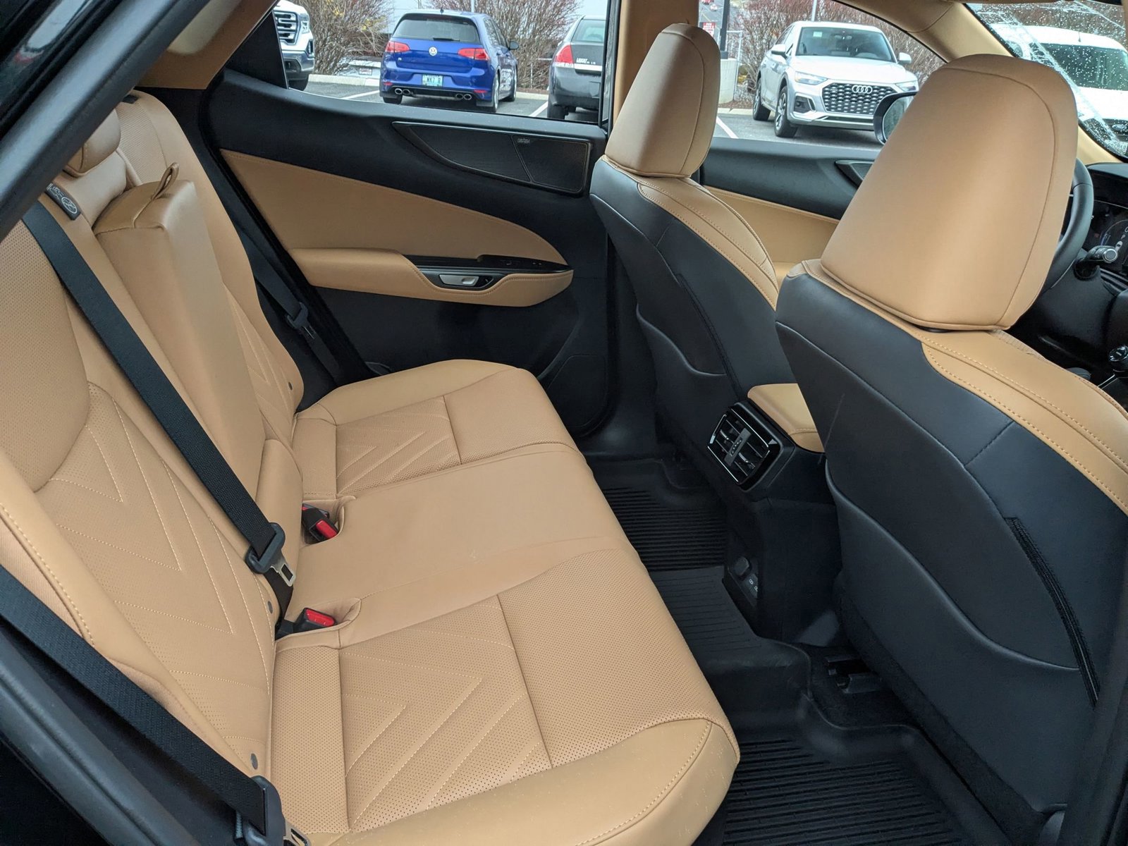 Used 2025 Lexus NX 450h+ AWD w/ Accessory Package (2T) image 21