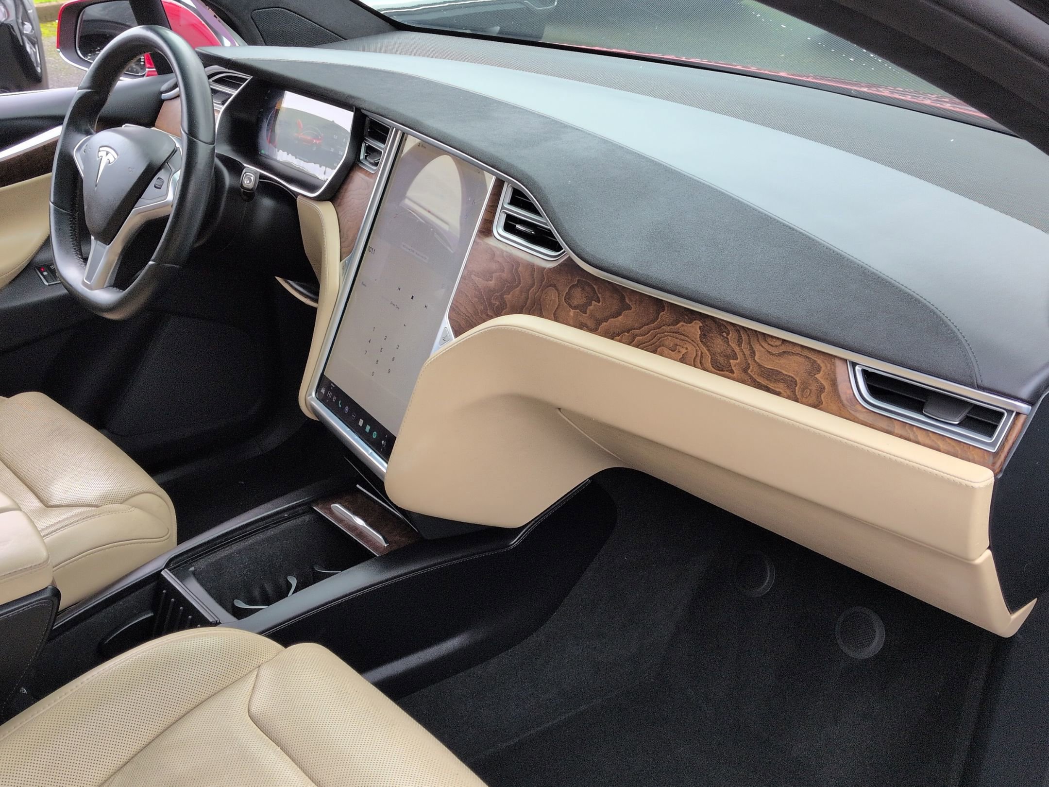 Used 2016 Tesla Model X 90D image 29