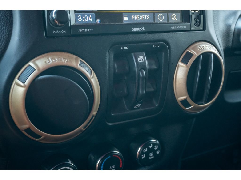 Used 2014 Jeep Wrangler Unlimited Sahara w/ Max Tow Package image 22