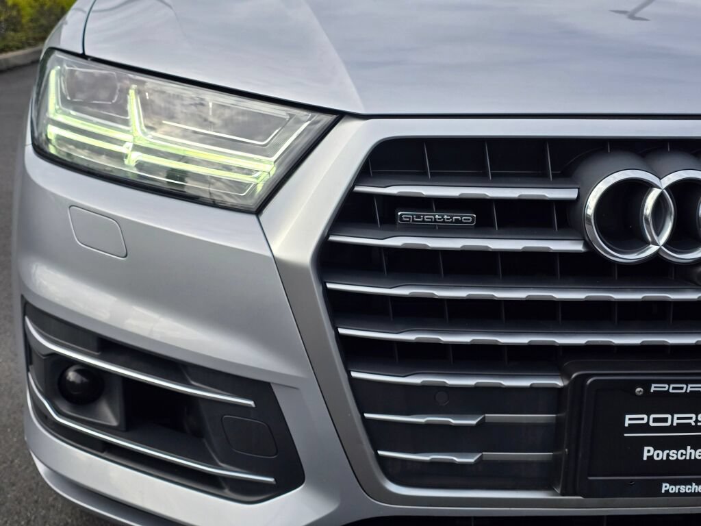 Used 2019 Audi Q7 3.0T Premium Plus w/ Premium Plus Package AWD/4WD image 32