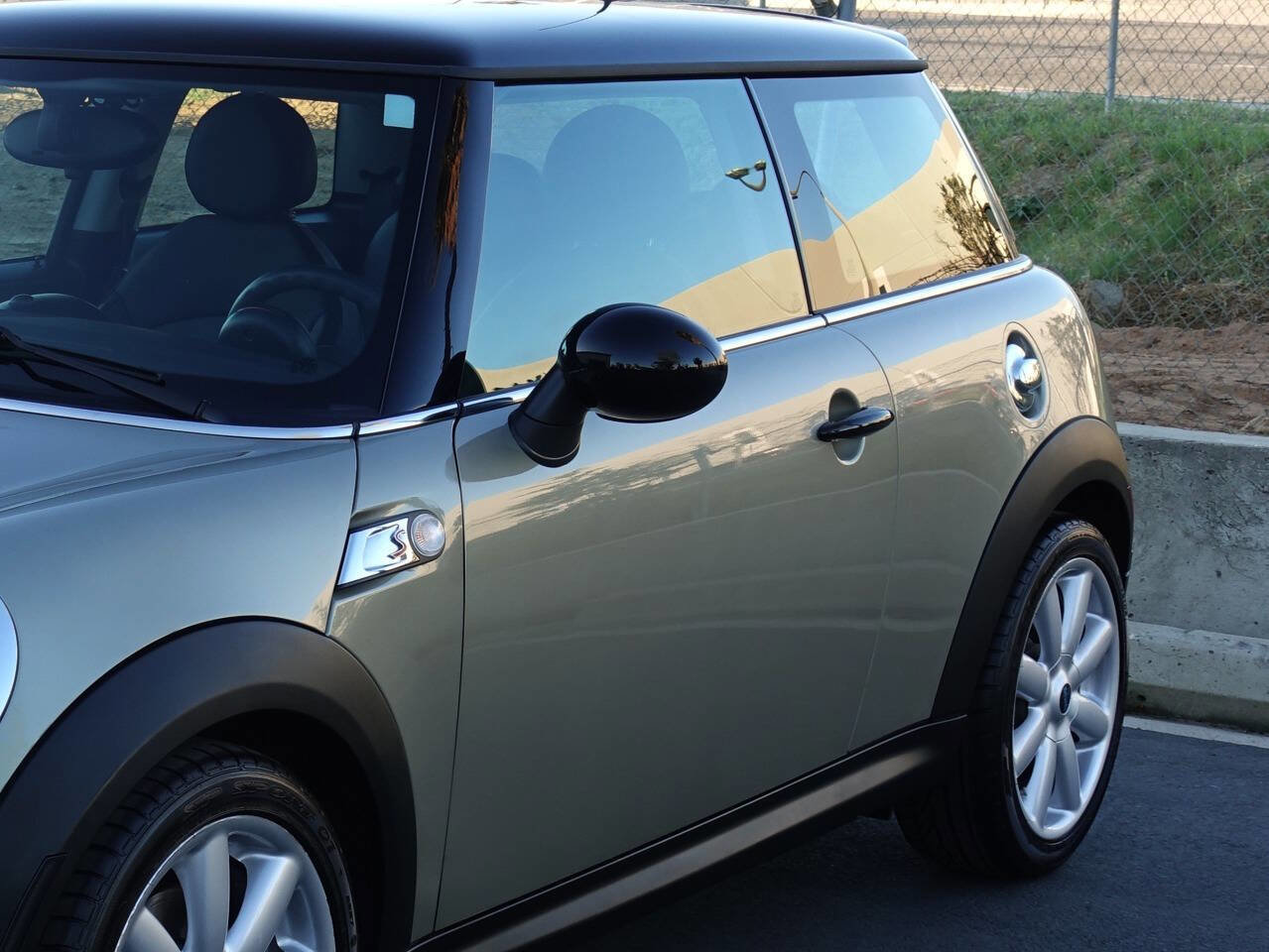 Used 2007 MINI Cooper S FWD image 15
