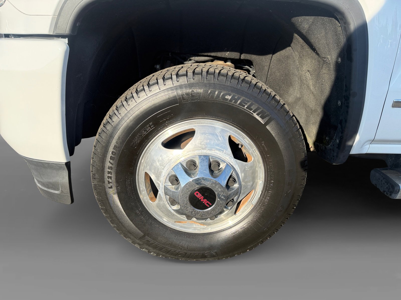 Used 2015 GMC Sierra 3500 Denali w/ Duramax Plus Package image 9