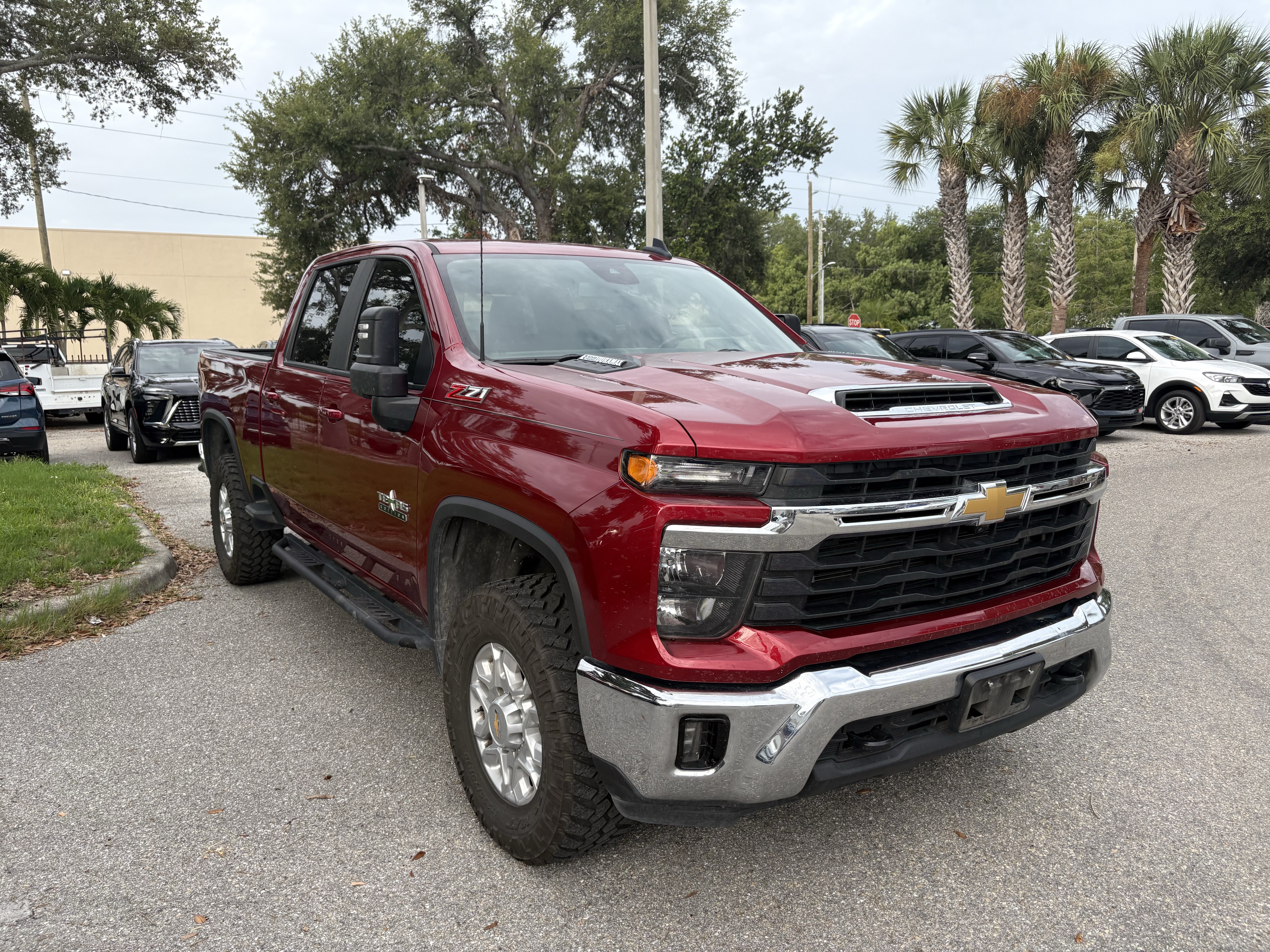 Used 2024 Chevrolet Silverado 2500 LT w/ Texas Edition AWD/4WD image 1