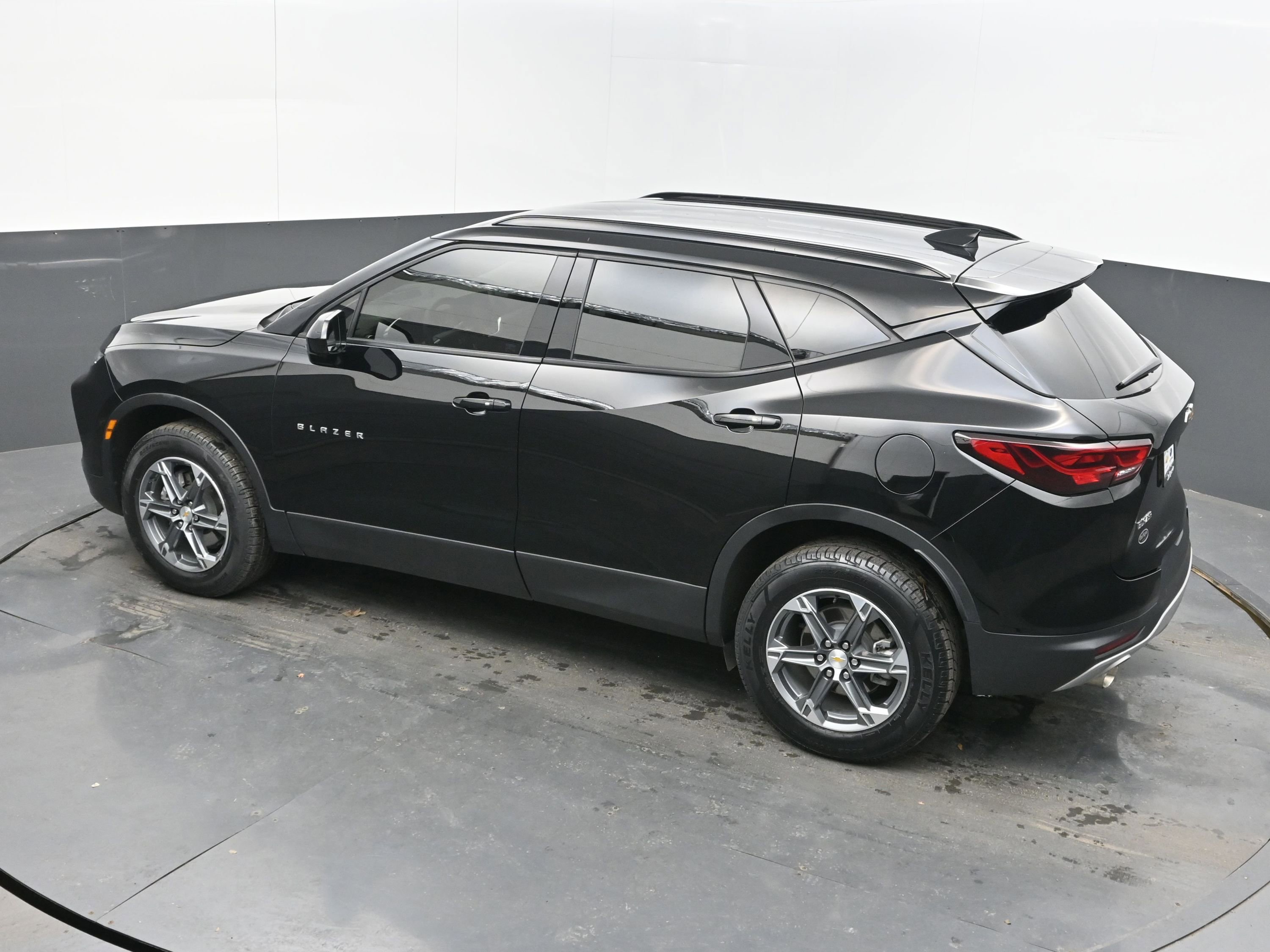 Used 2023 Chevrolet Blazer LT w/ Convenience Package image 32