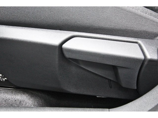 New 2027 Nissan Kicks SV w/ Cold Weather Package FWD image 28