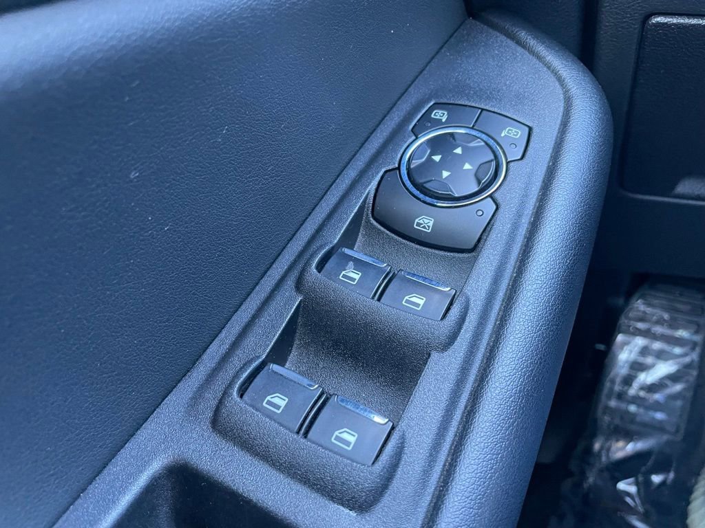 Used 2023 Ford Edge SEL image 22