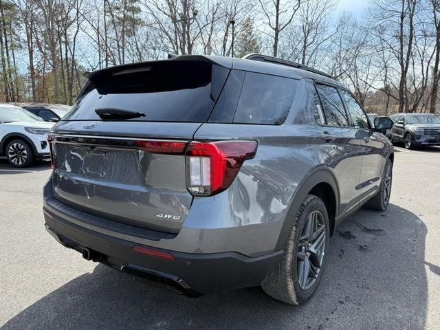 Used 2026 Ford Explorer ST-Line w/ ST-Line Street Pack AWD/4WD image 6