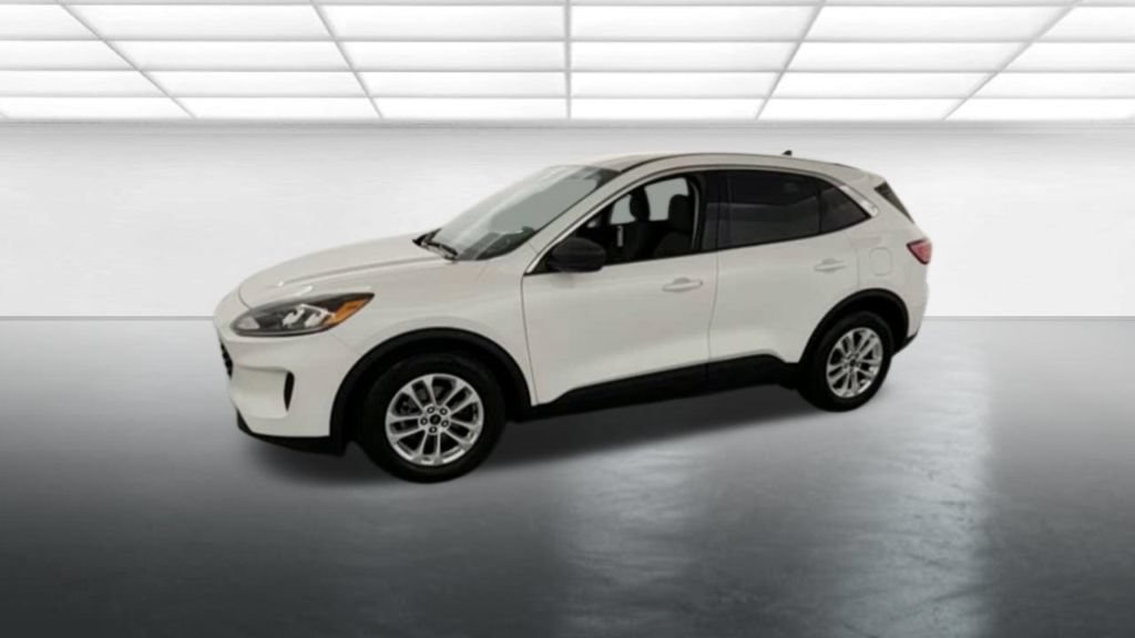 Used 2022 Ford Escape SE w/ Convenience Package FWD image 4