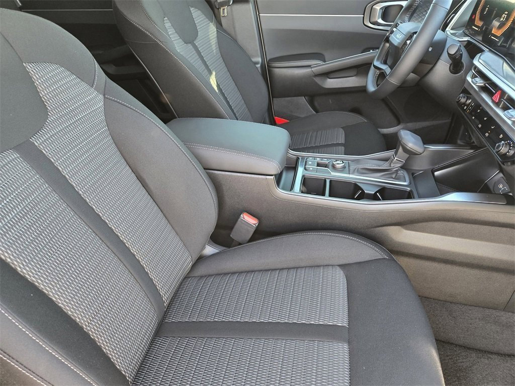 New 2026 Kia Sorento LX image 10