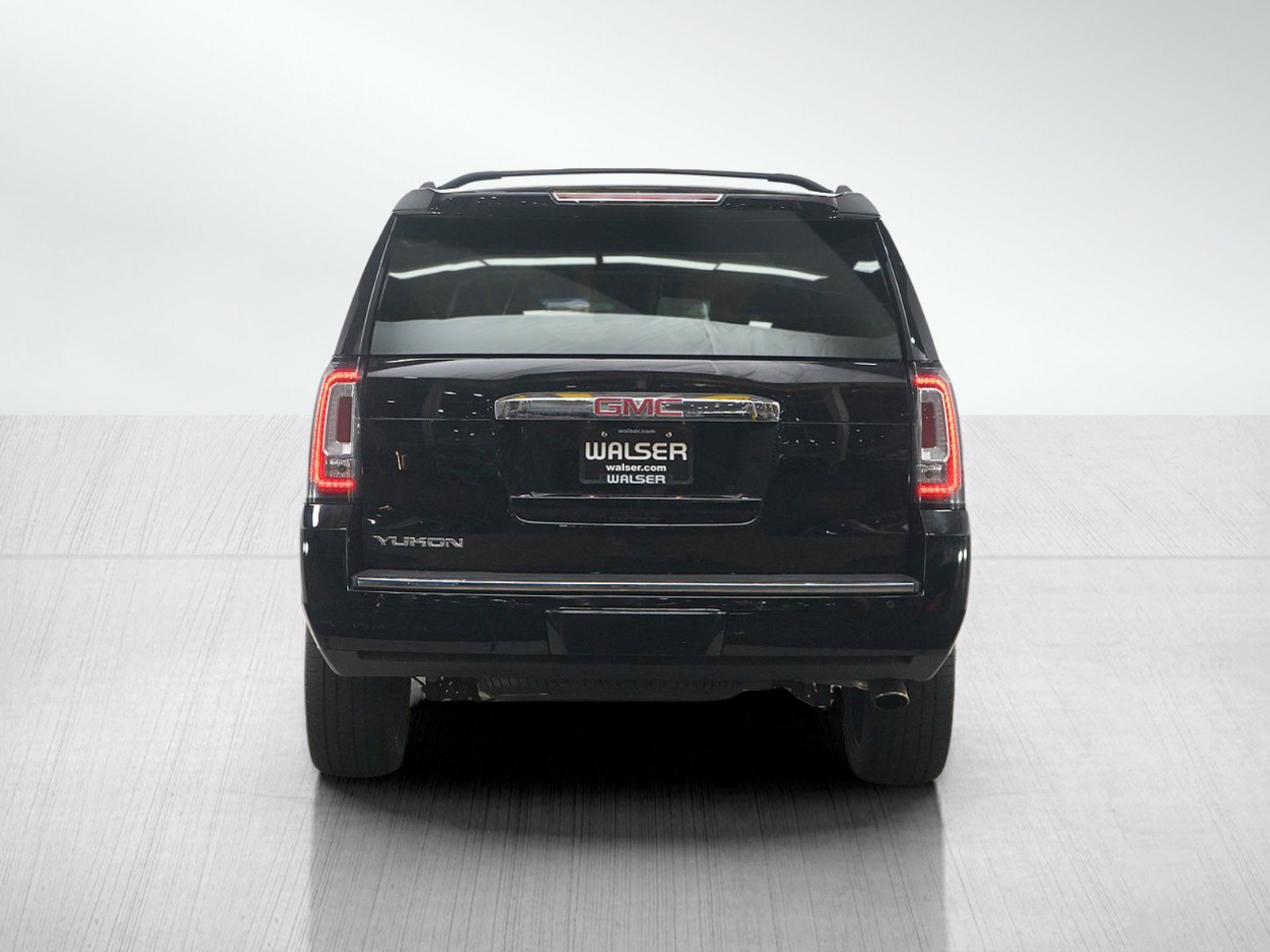 Used 2018 GMC Yukon Denali AWD/4WD image 4