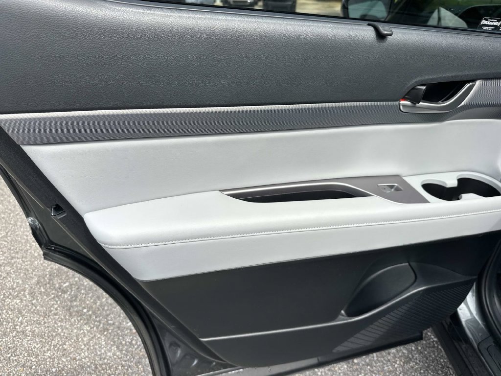 Used 2021 Hyundai Palisade SEL FWD image 16