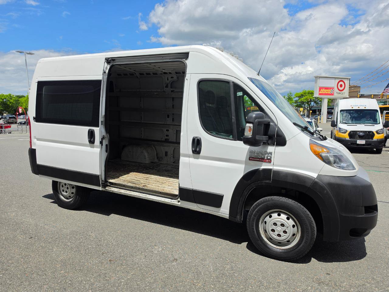 Used 2019 RAM ProMaster 2500 FWD image 11