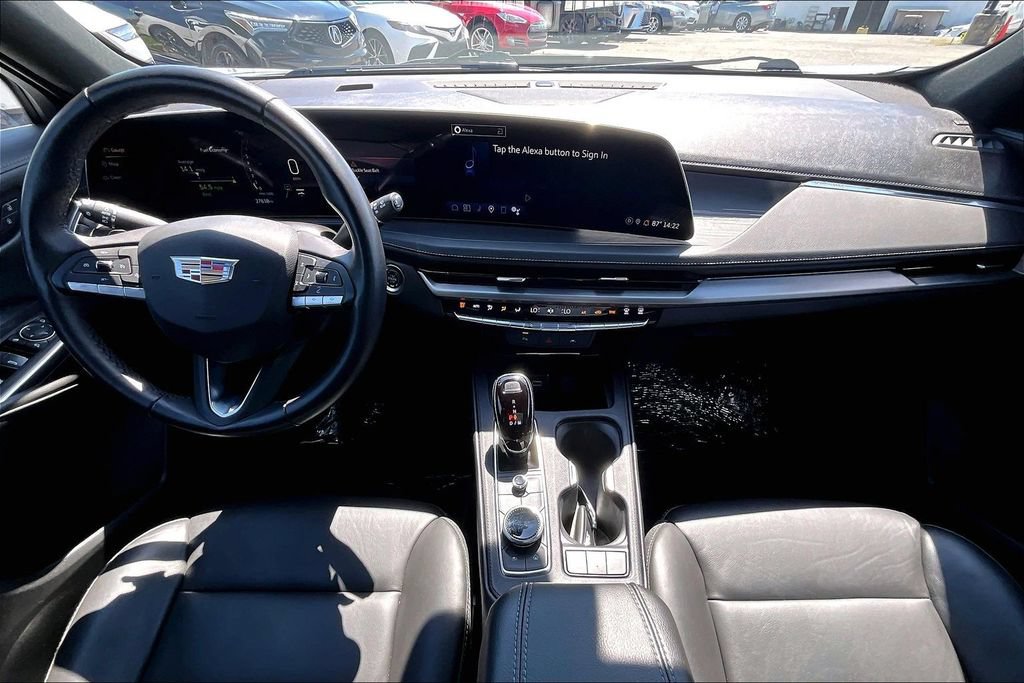Used 2025 Cadillac XT4 Premium Luxury AWD/4WD image 18