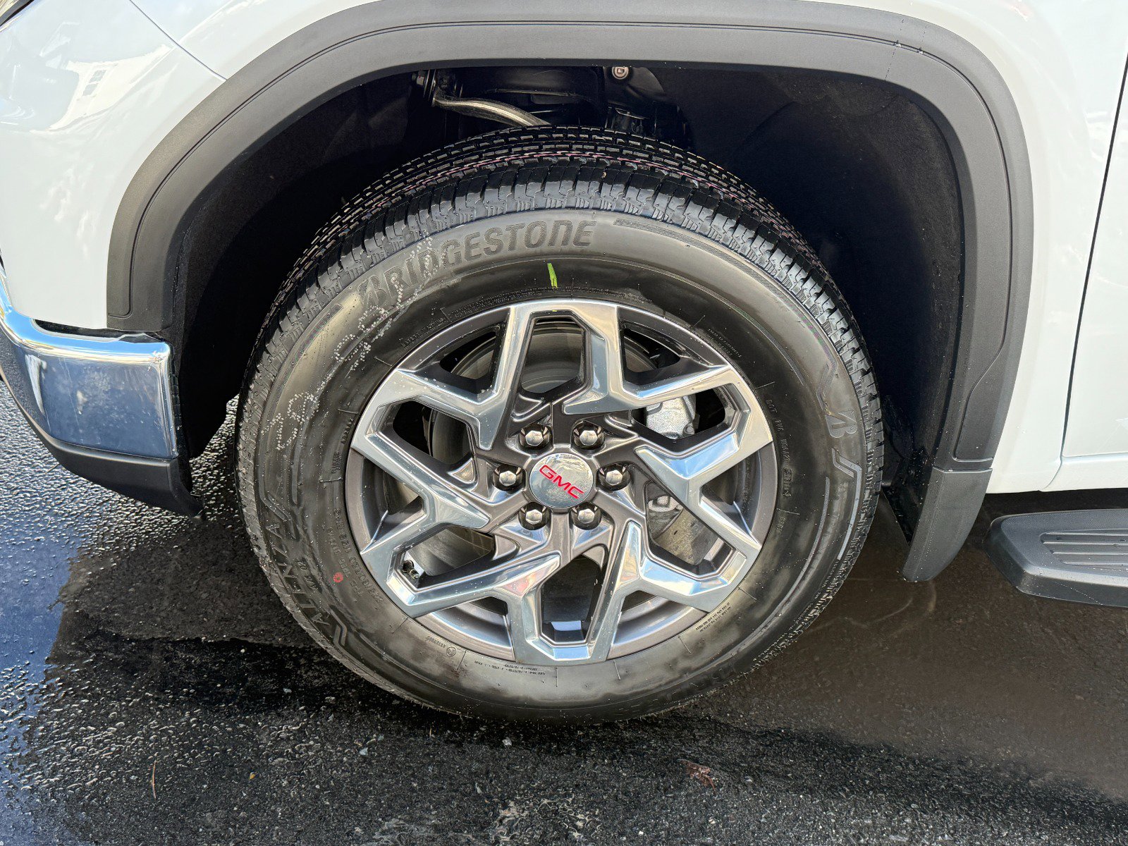 New 2026 GMC Sierra 1500 SLT w/ SLT Premium Package image 9