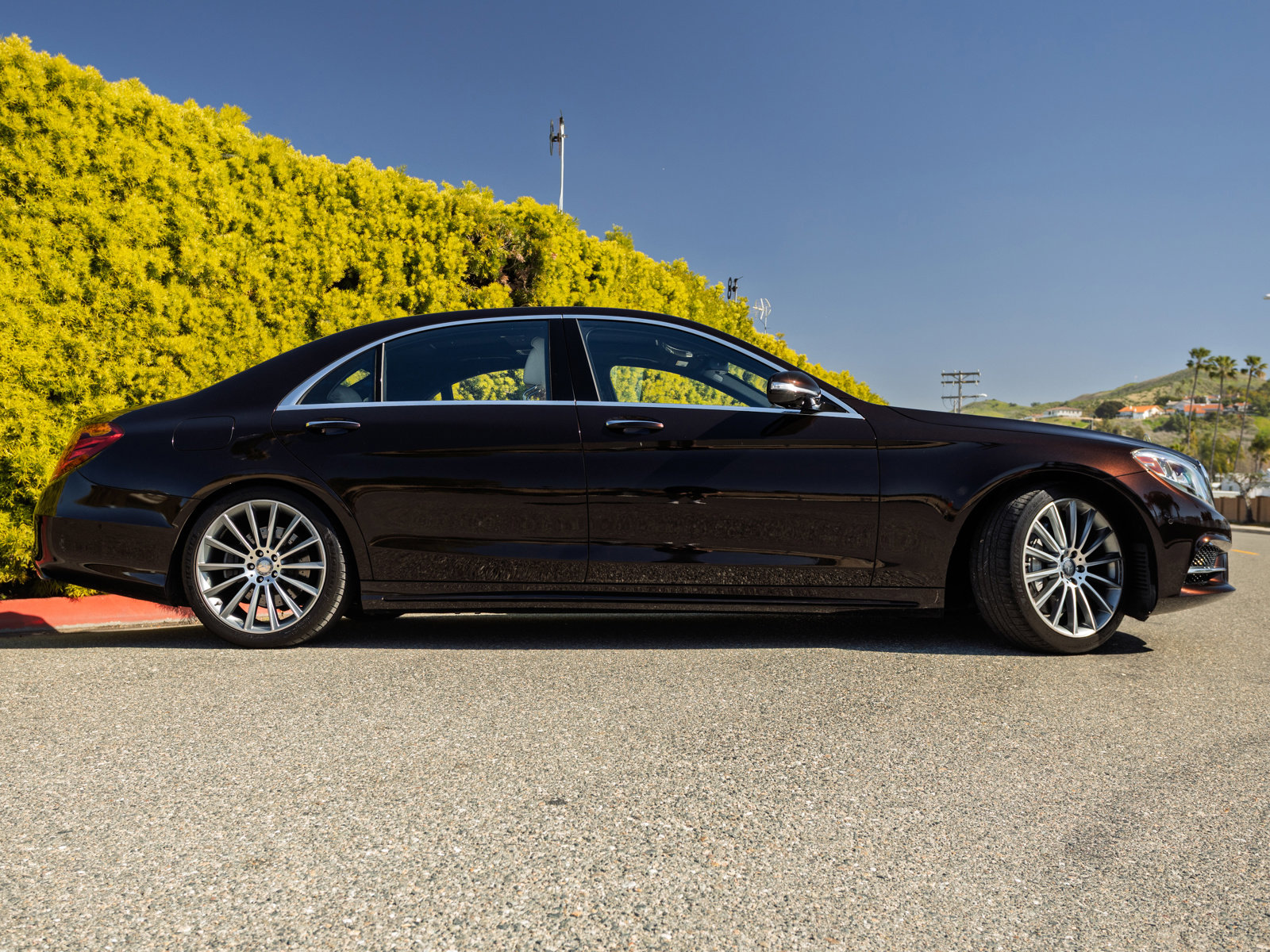 Used 2015 Mercedes-Benz S 550 Sedan image 4