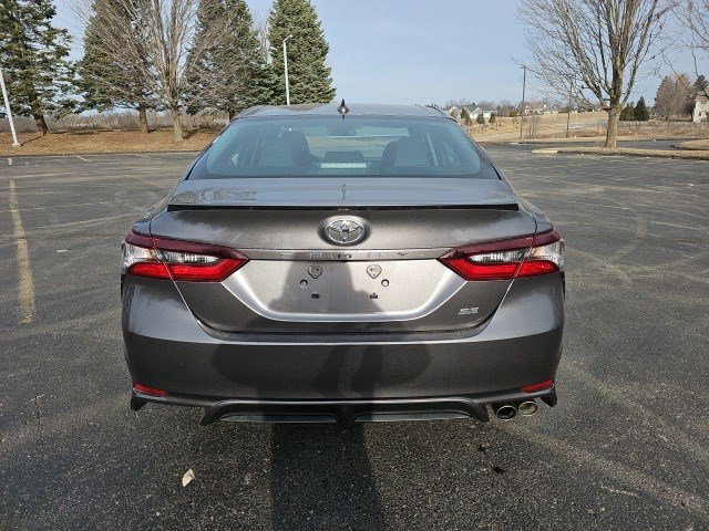 Used 2023 Toyota Camry SE image 5