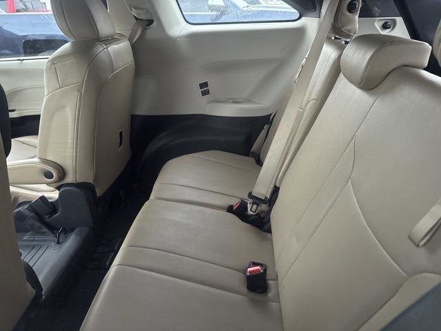 Certified 2023 Toyota Sienna XLE image 6