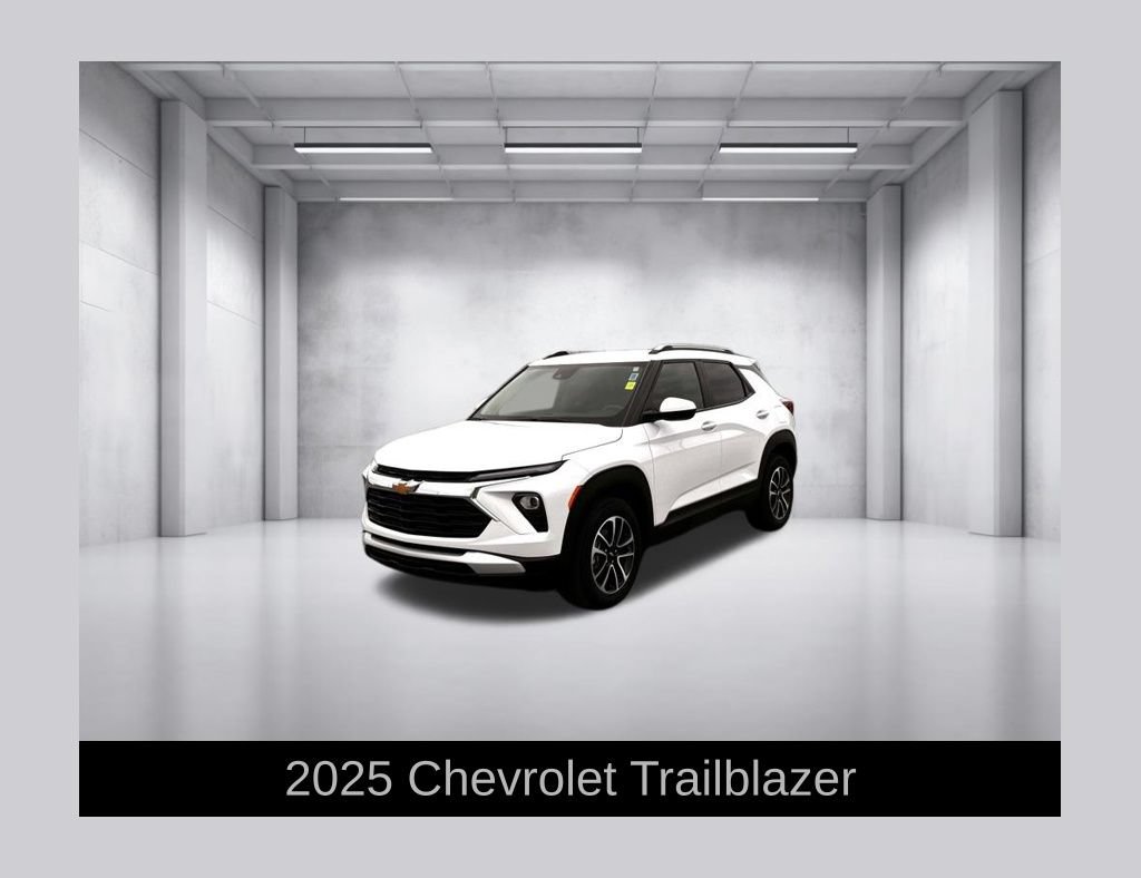 Used 2025 Chevrolet TrailBlazer LT AWD/4WD image 1