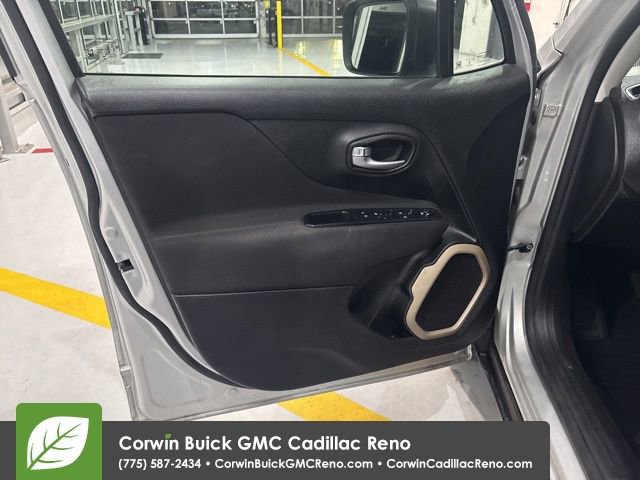 Used 2016 Jeep Renegade Sport w/ Power & Air Group image 15