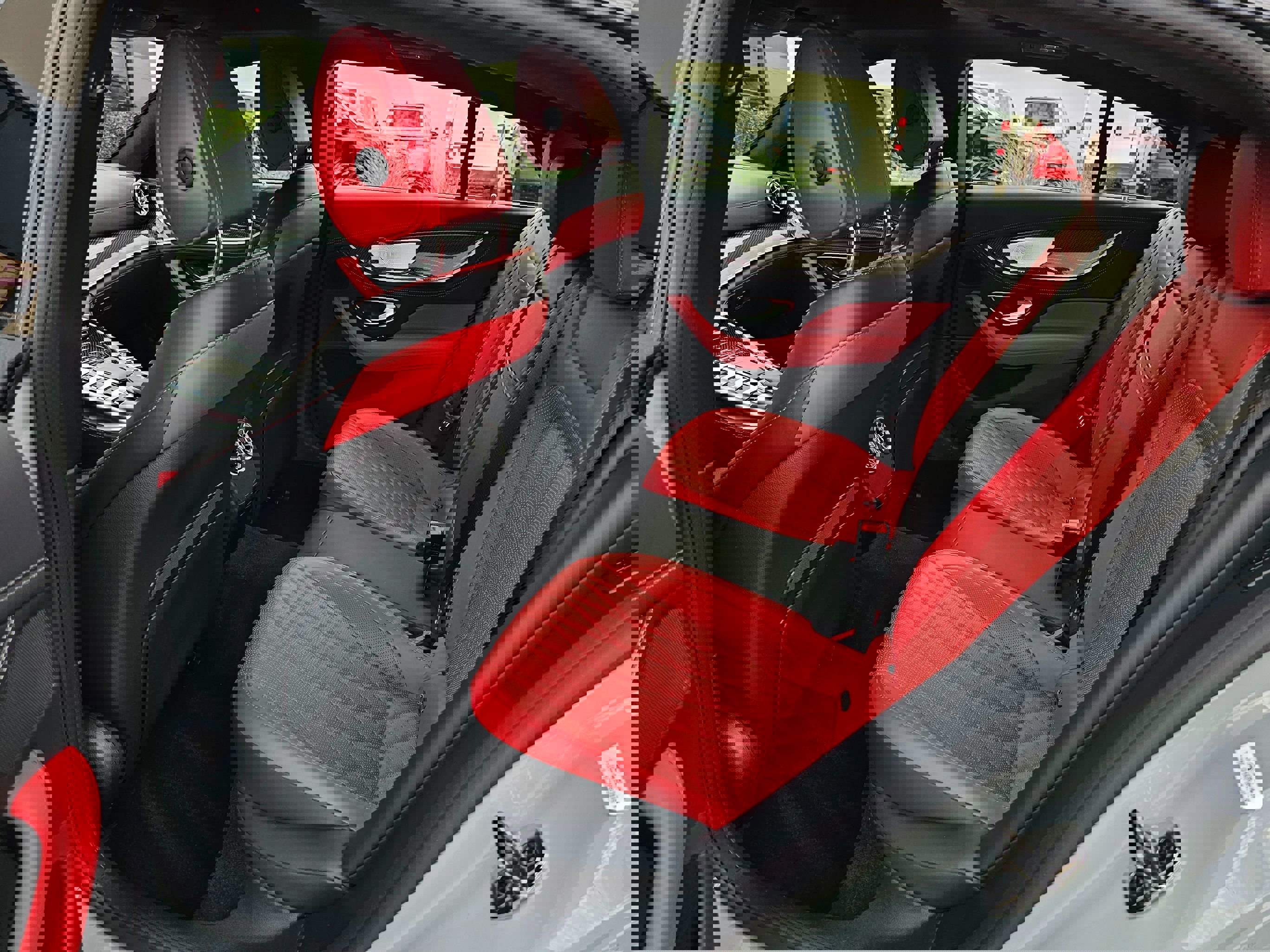 Used 2023 Mercedes-Benz AMG GT 63 S image 32