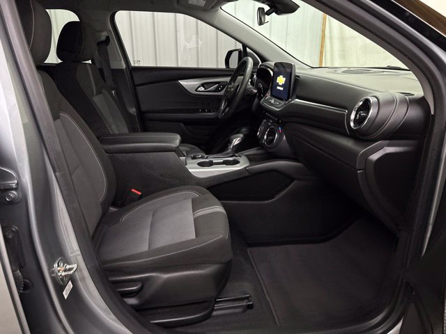 Used 2025 Chevrolet Blazer LT FWD image 25