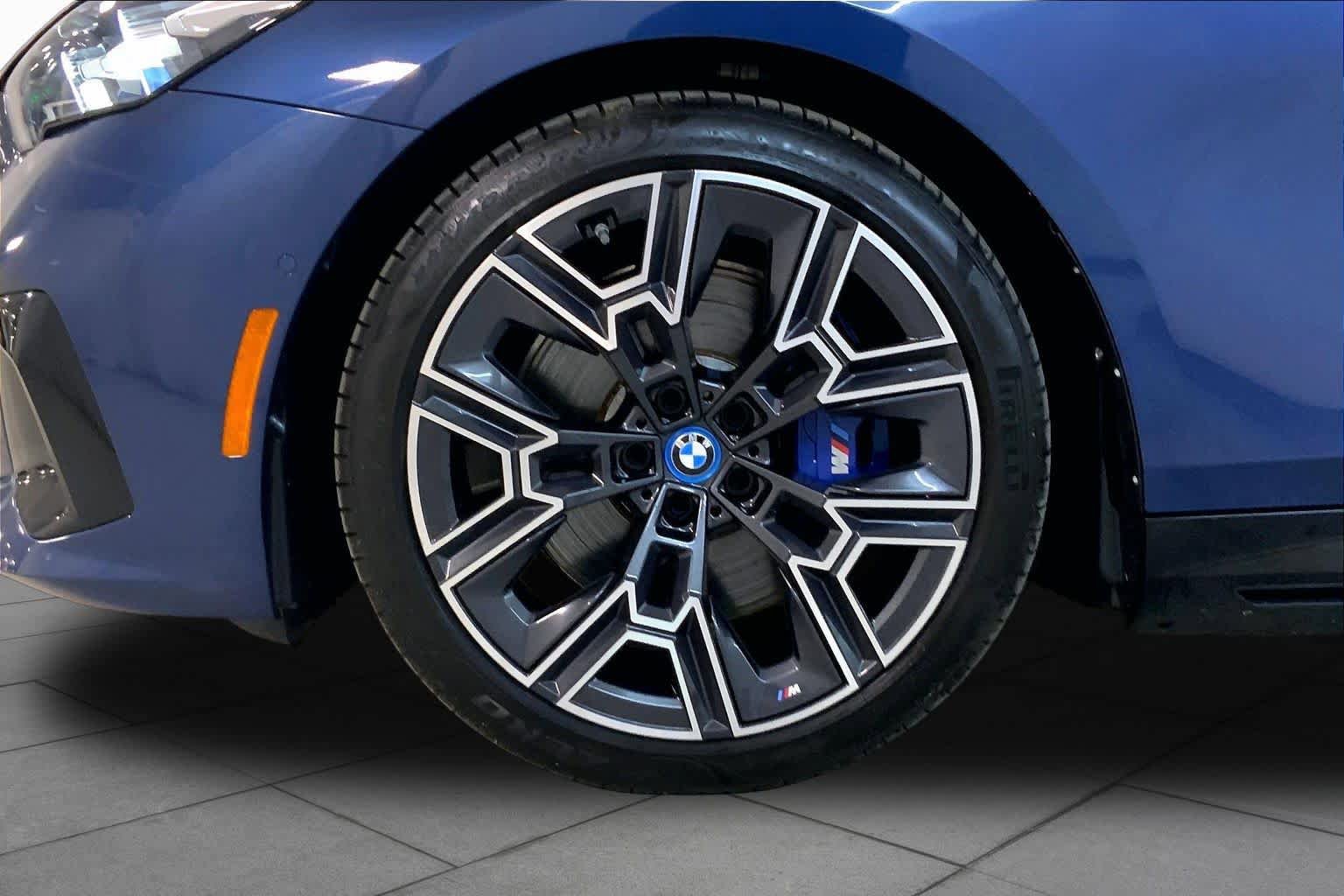 Used 2024 BMW i5 M60 image 10