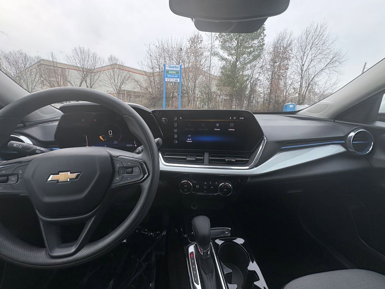 Used 2025 Chevrolet Trax LT image 31