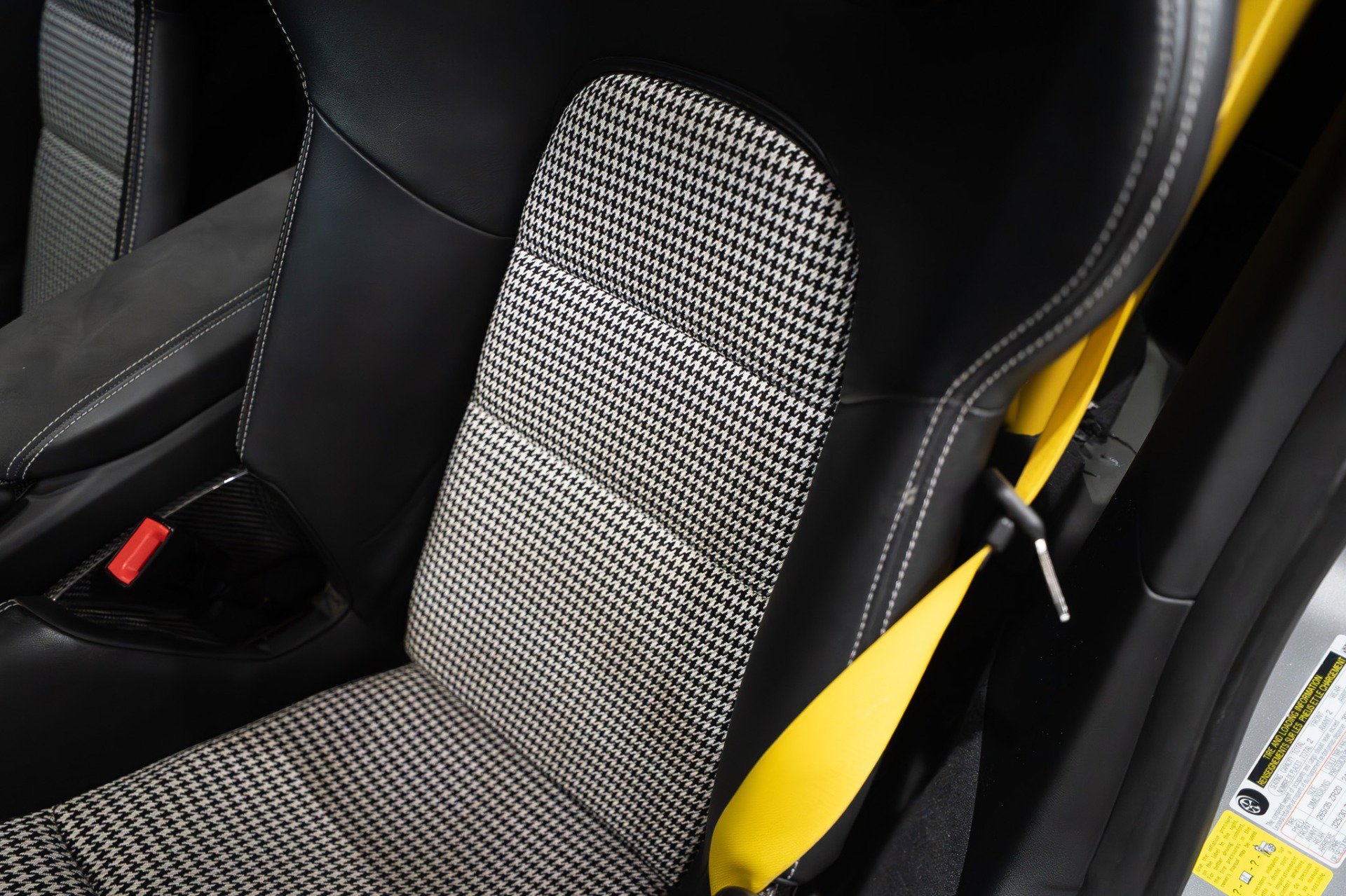 Used 2018 Porsche 911 GT2 RS image 11