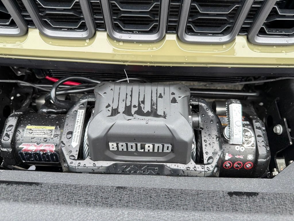 Used 2026 Jeep Gladiator Mojave AWD/4WD image 10