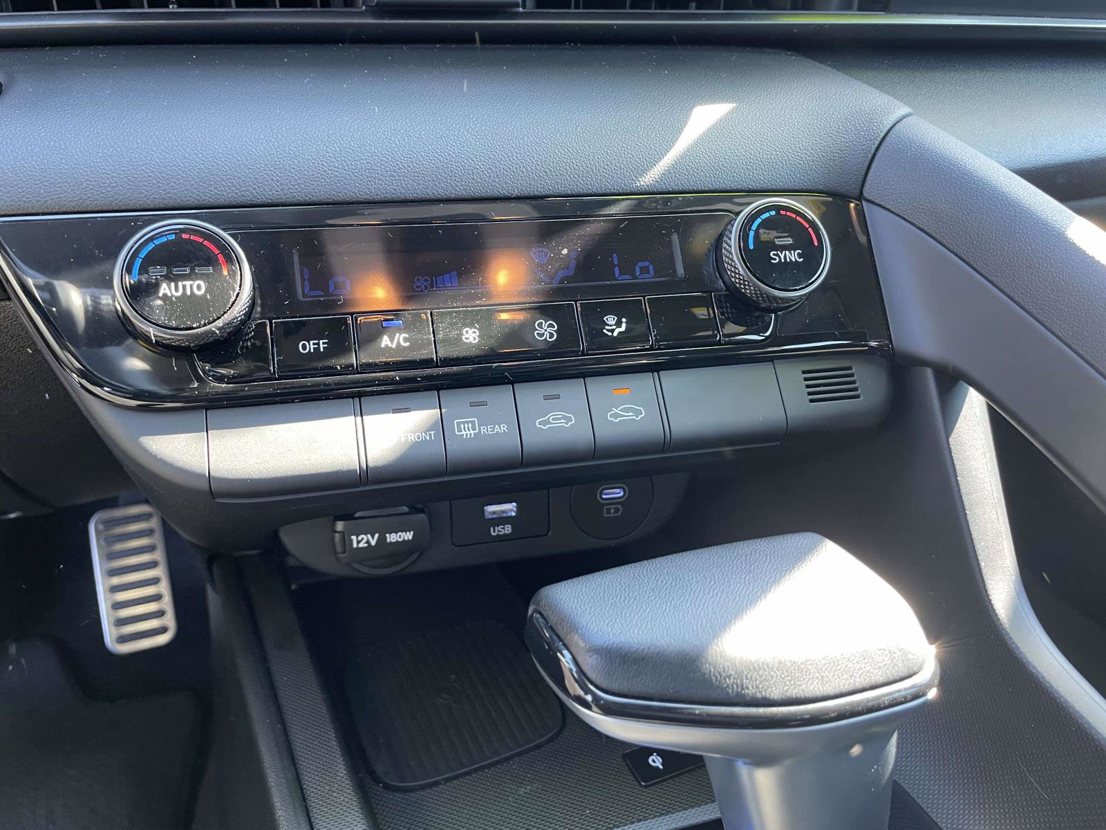 Certified 2025 Hyundai Elantra Sport image 15