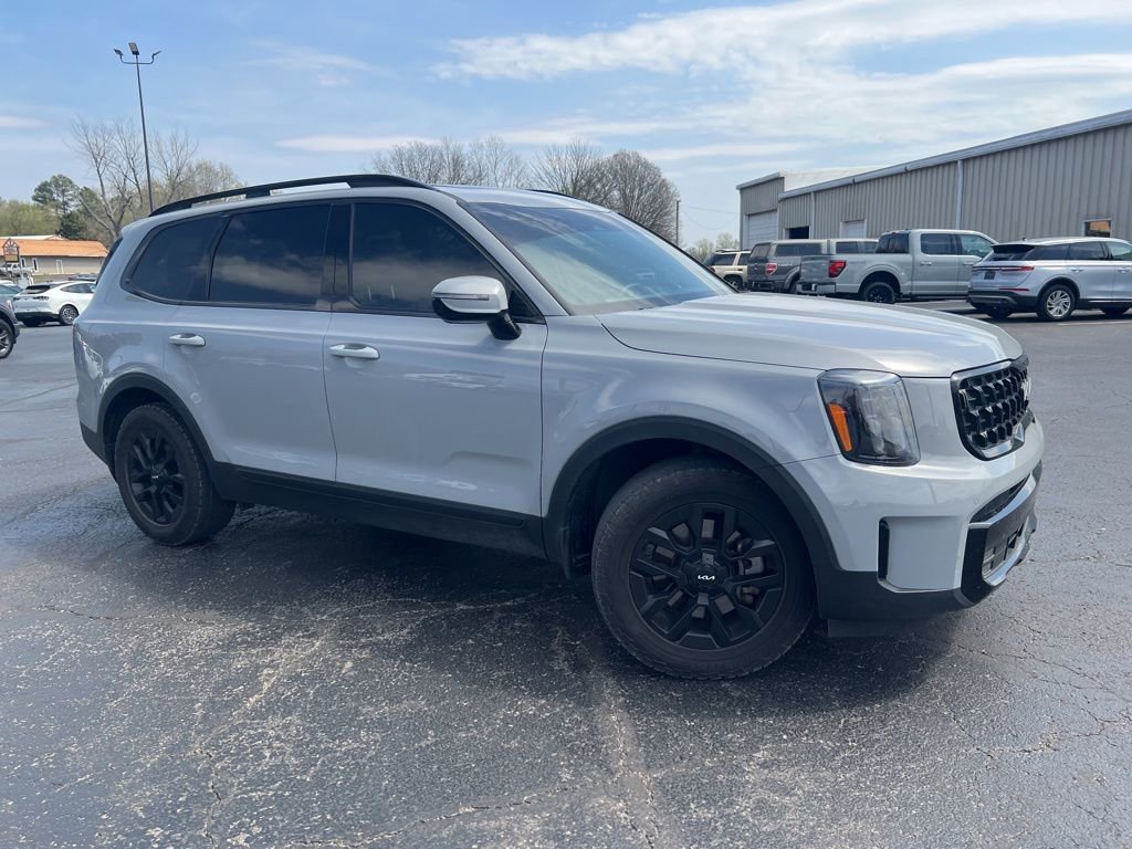 Used 2024 Kia Telluride SX X-Pro image 2