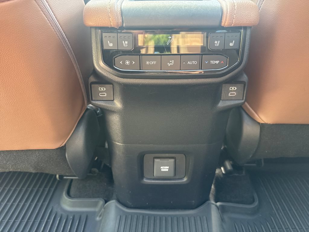 Used 2024 Toyota Grand Highlander AWD Hybrid image 22