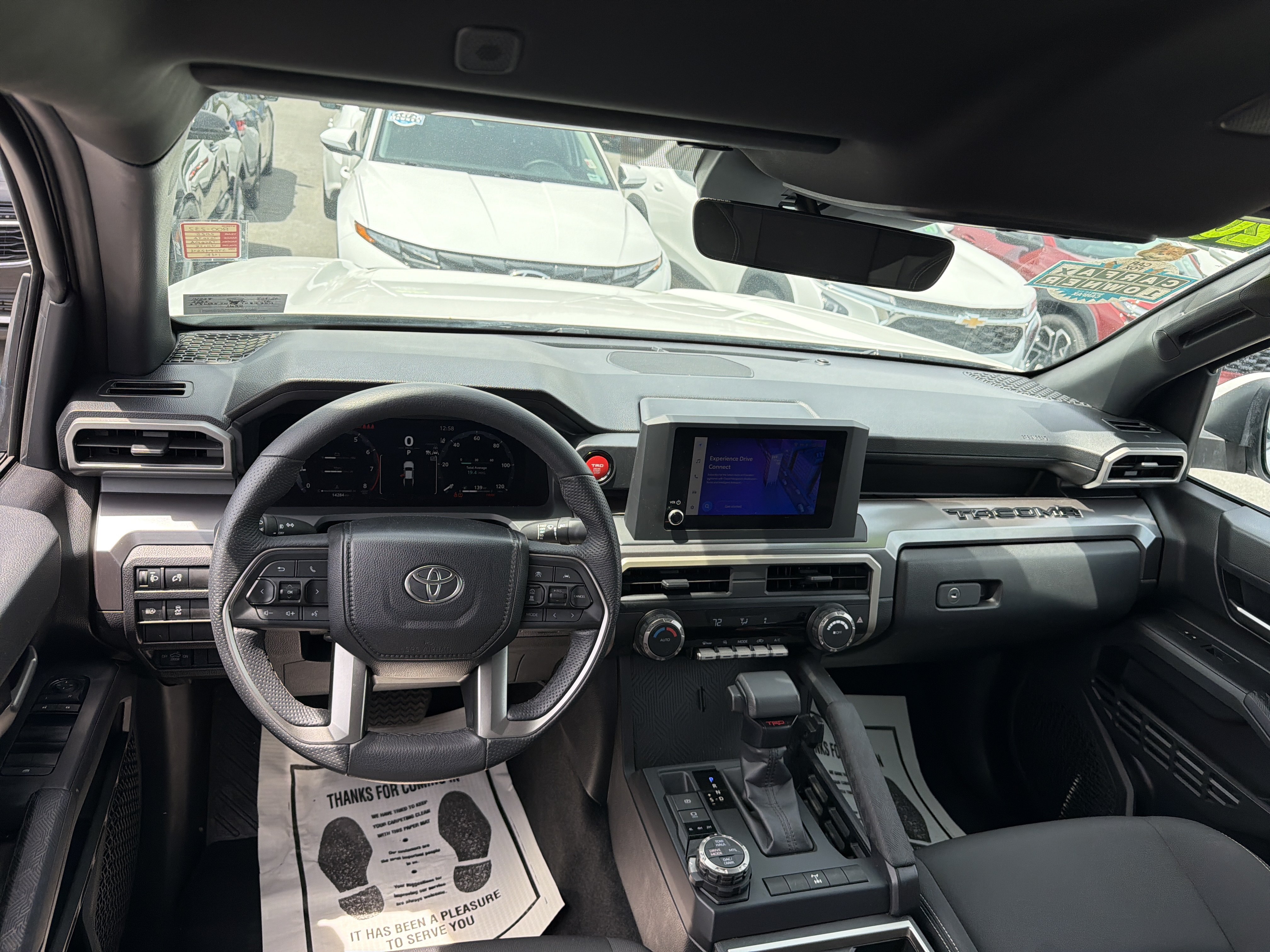 Used 2025 Toyota Tacoma TRD Off-Road AWD/4WD image 15