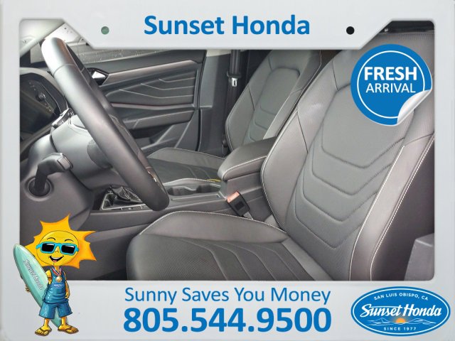 Used 2024 Volkswagen Jetta SEL image 3