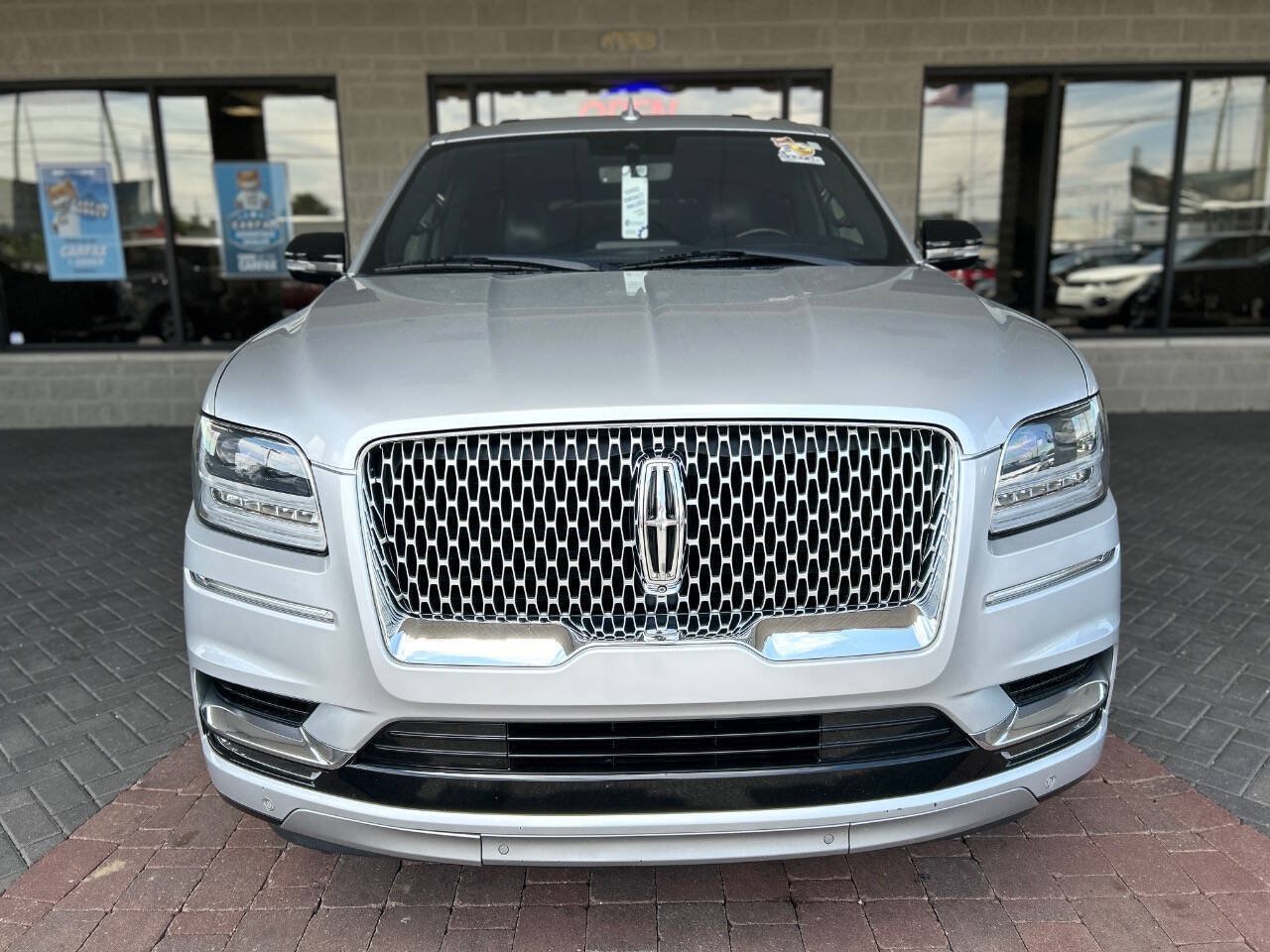 Used 2018 Lincoln Navigator L Reserve w/ Technology Package AWD/4WD image 27