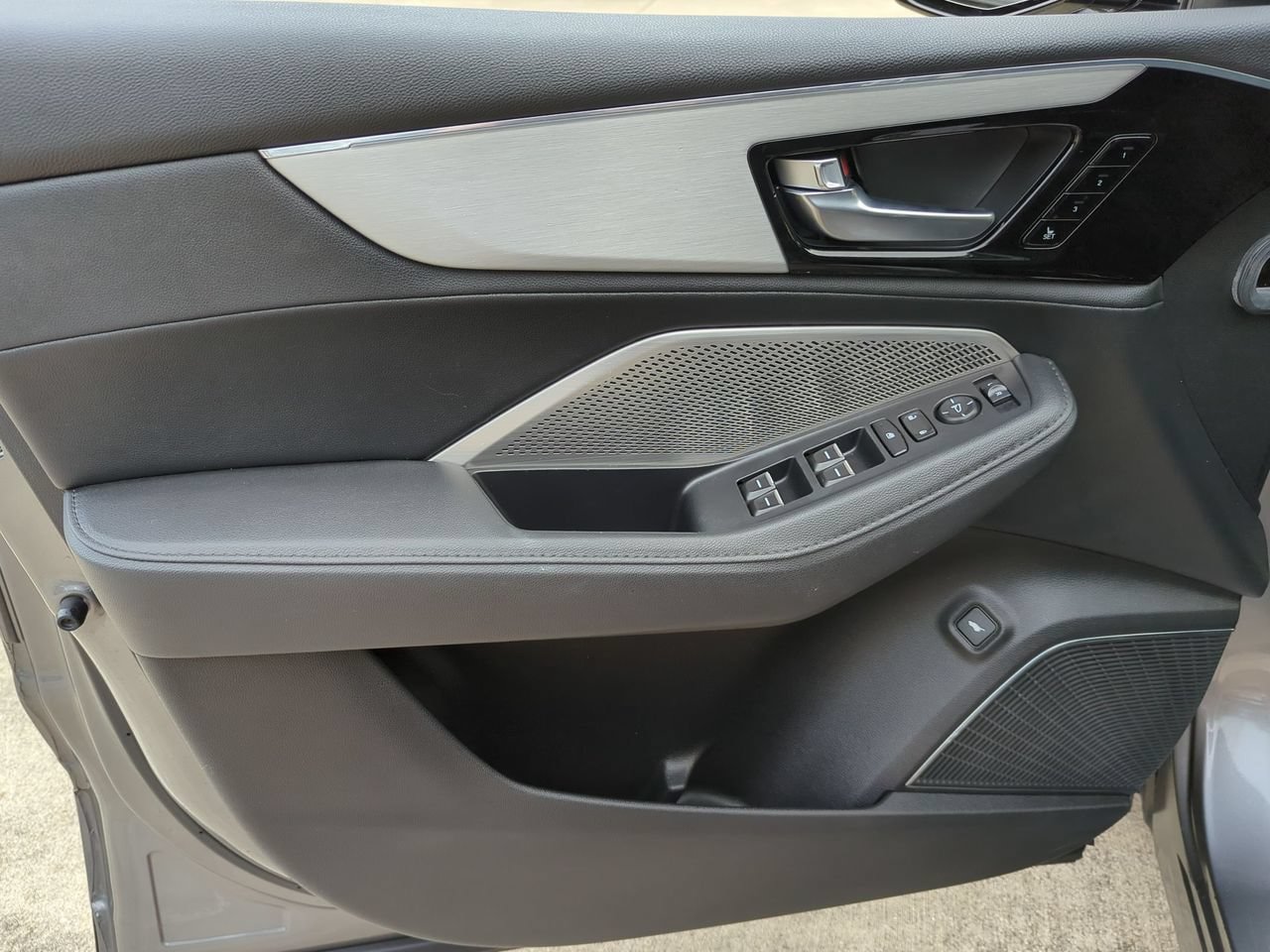 Used 2024 Acura MDX SH-AWD image 20