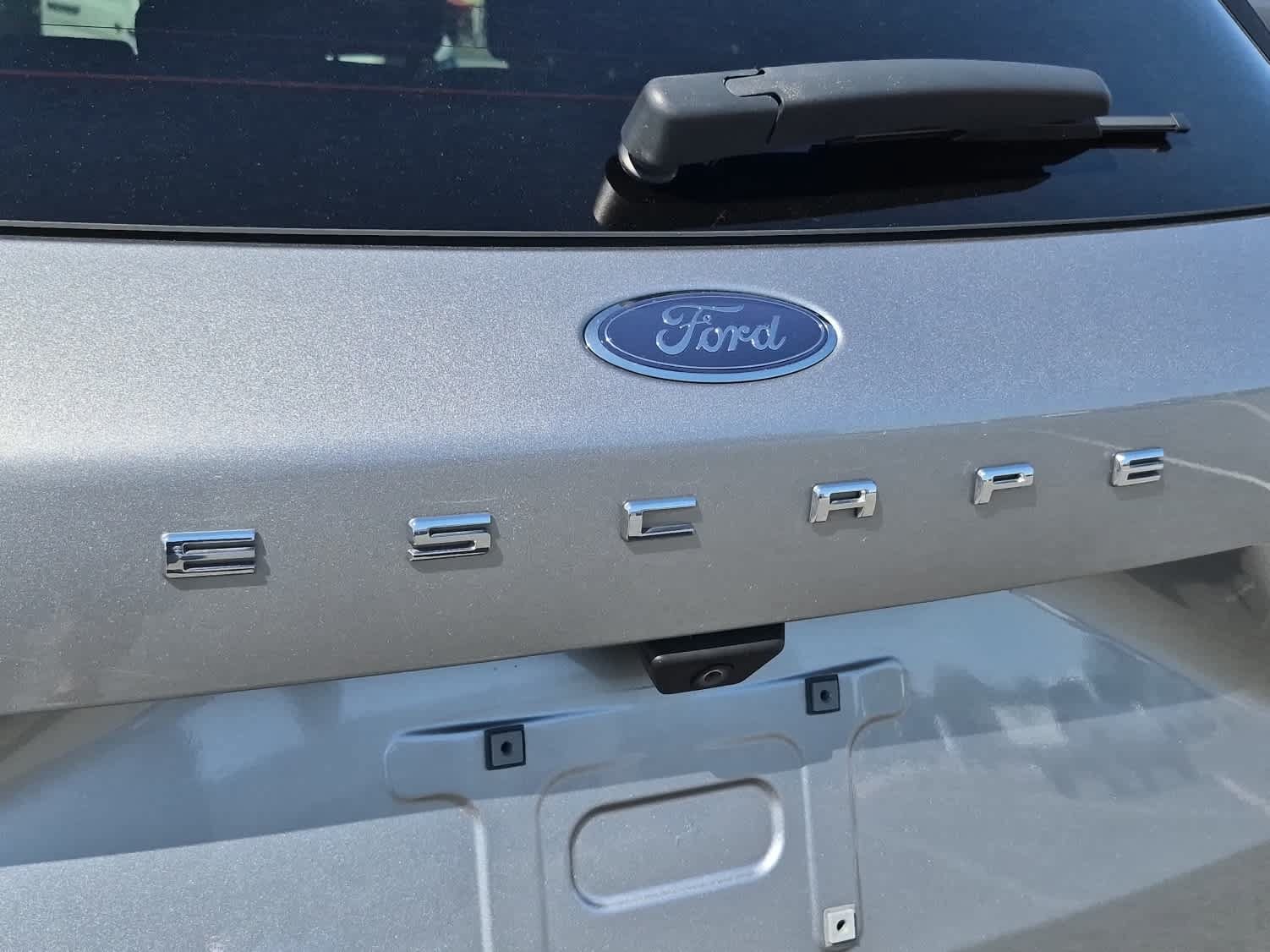 Used 2022 Ford Escape SE w/ SE Sport Appearance Package FWD image 21