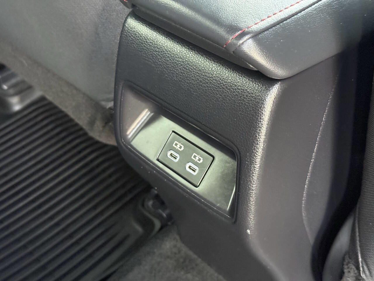 Used 2024 Toyota Corolla SE image 31