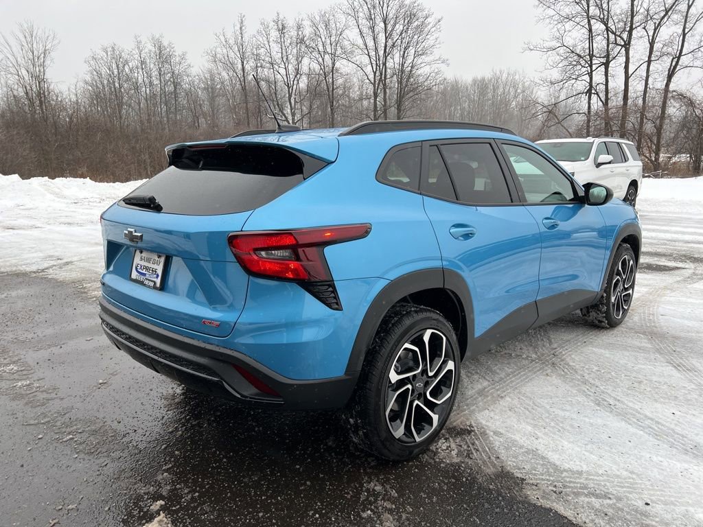 Used 2025 Chevrolet Trax RS w/ Driver Confidence Package image 7