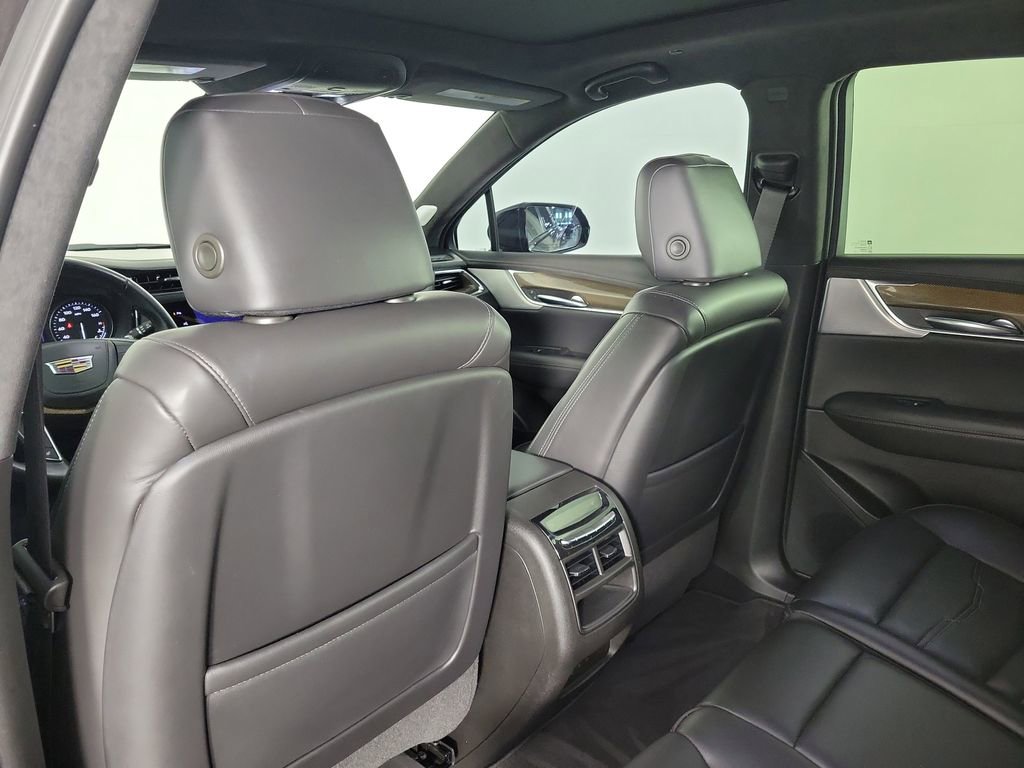 Certified 2023 Cadillac XT5 Sportv w/ Platinum Package AWD/4WD image 12