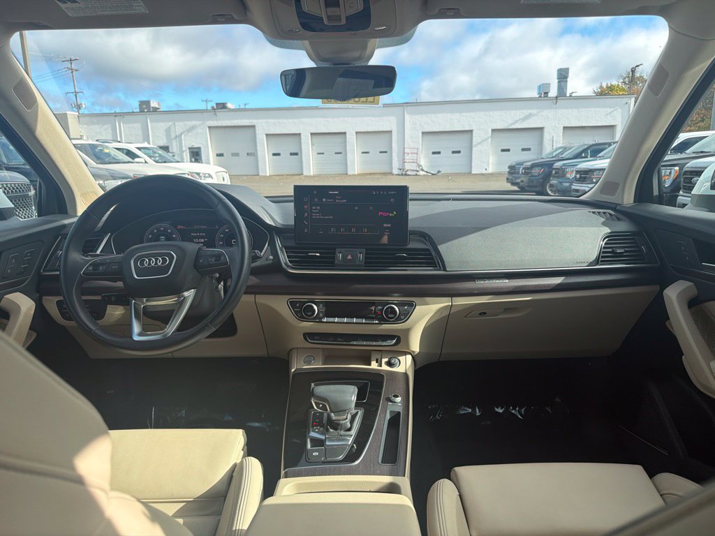 Used 2024 Audi Q5 e Premium Plus w/ Premium Plus Package AWD/4WD image 19