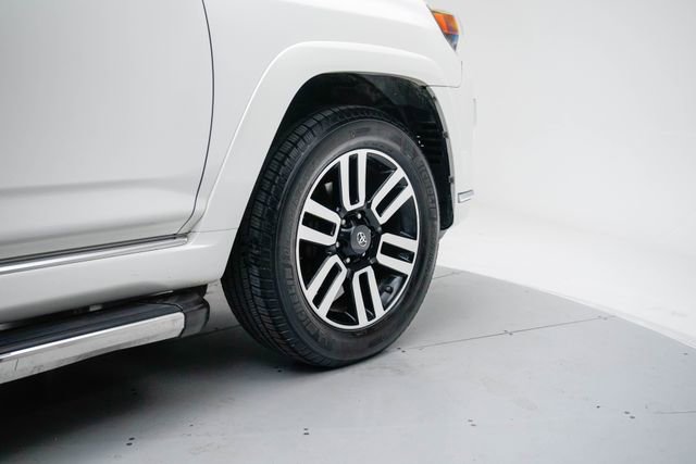 Used 2017 Toyota 4Runner Limited AWD/4WD image 19