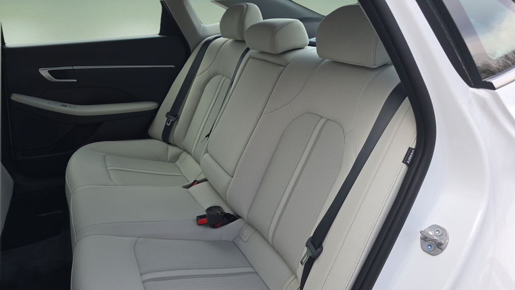 New 2026 Hyundai Sonata SEL AWD/4WD image 9