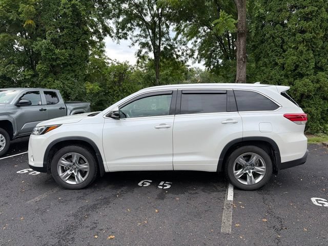 Used 2019 Toyota Highlander Limited AWD/4WD image 9