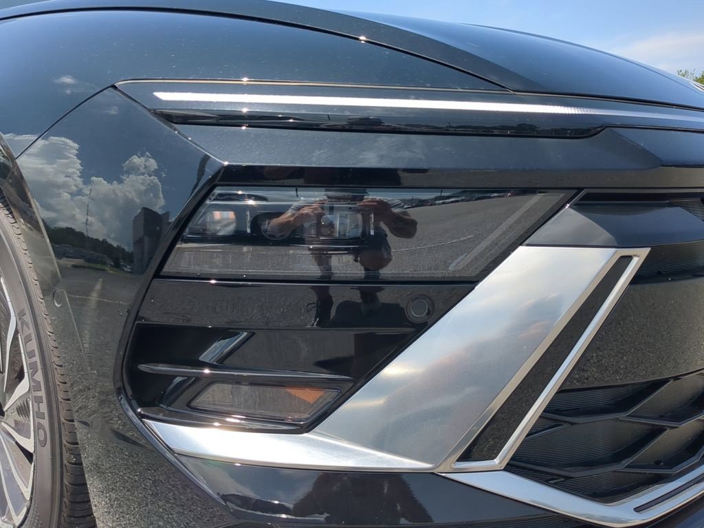 New 2025 Hyundai Sonata Limited FWD image 18