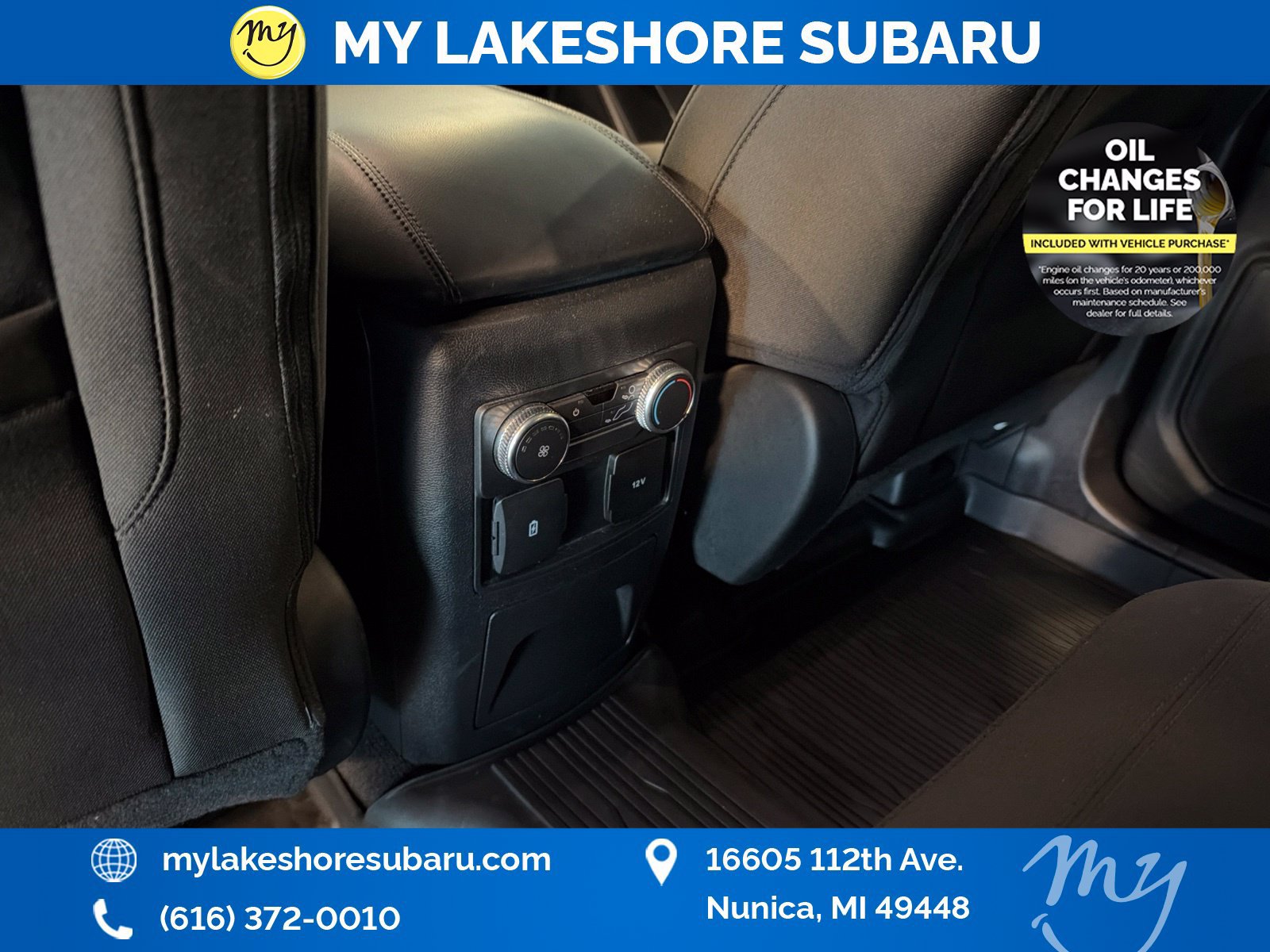 Used 2022 Ford Explorer XLT AWD/4WD image 24