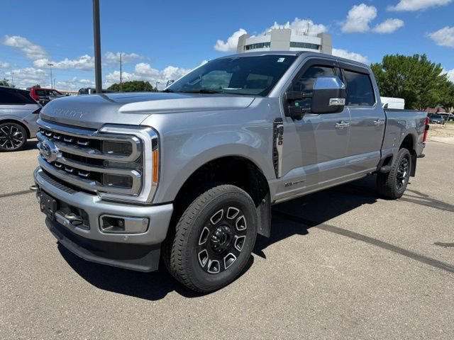 Used 2023 Ford F350 Platinum AWD/4WD image 6