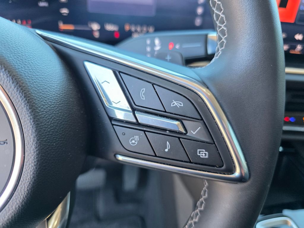 Used 2024 Buick Envision Avenir image 25